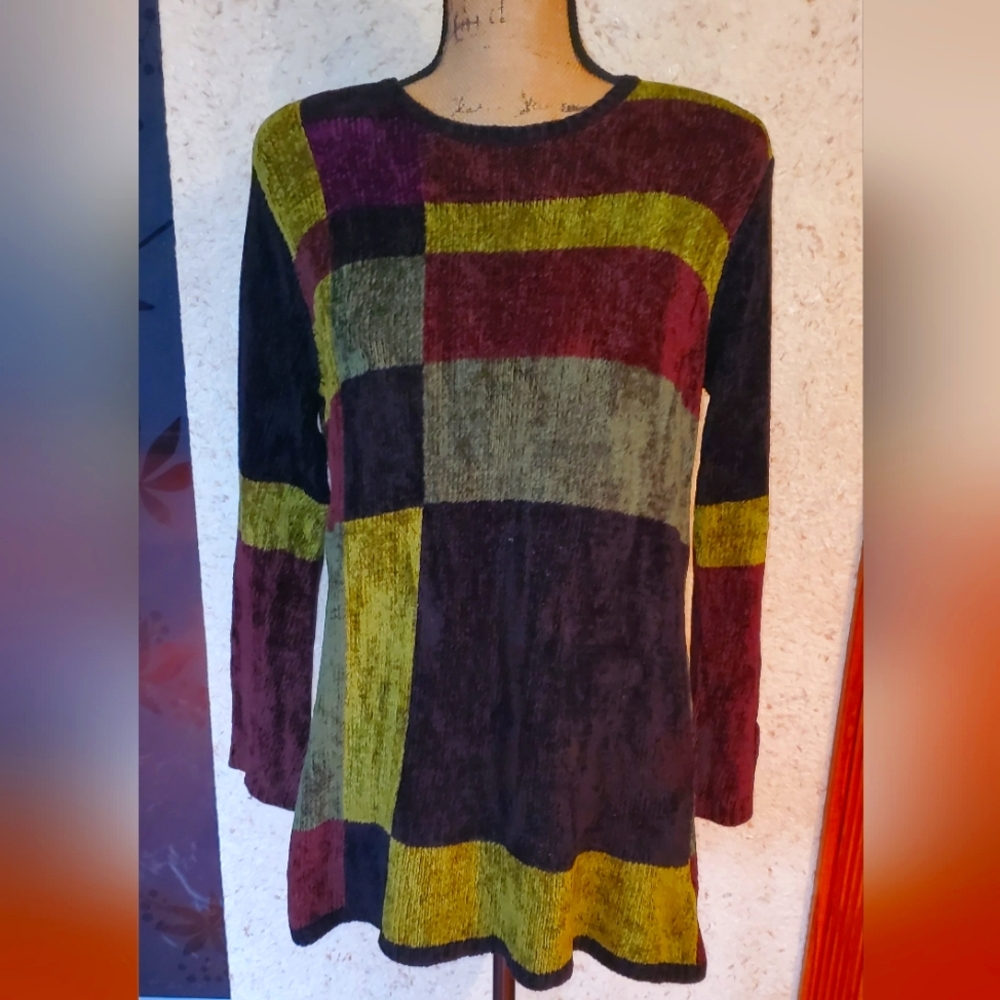 Sweater multicolored asymmetrical. Size ps